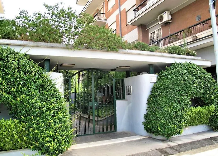 Appartamento Prati Fiscali Penthouse *